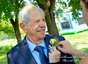 Home wedding Romulus MI photograph