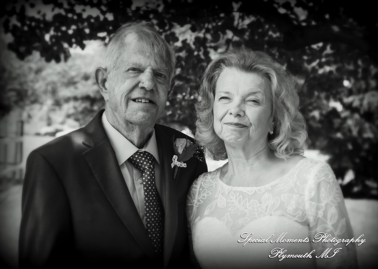 Home wedding Romulus MI photograph