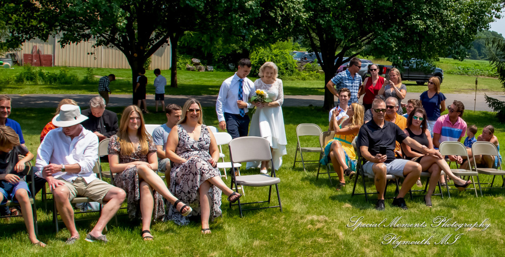 Home wedding Romulus MI photograph