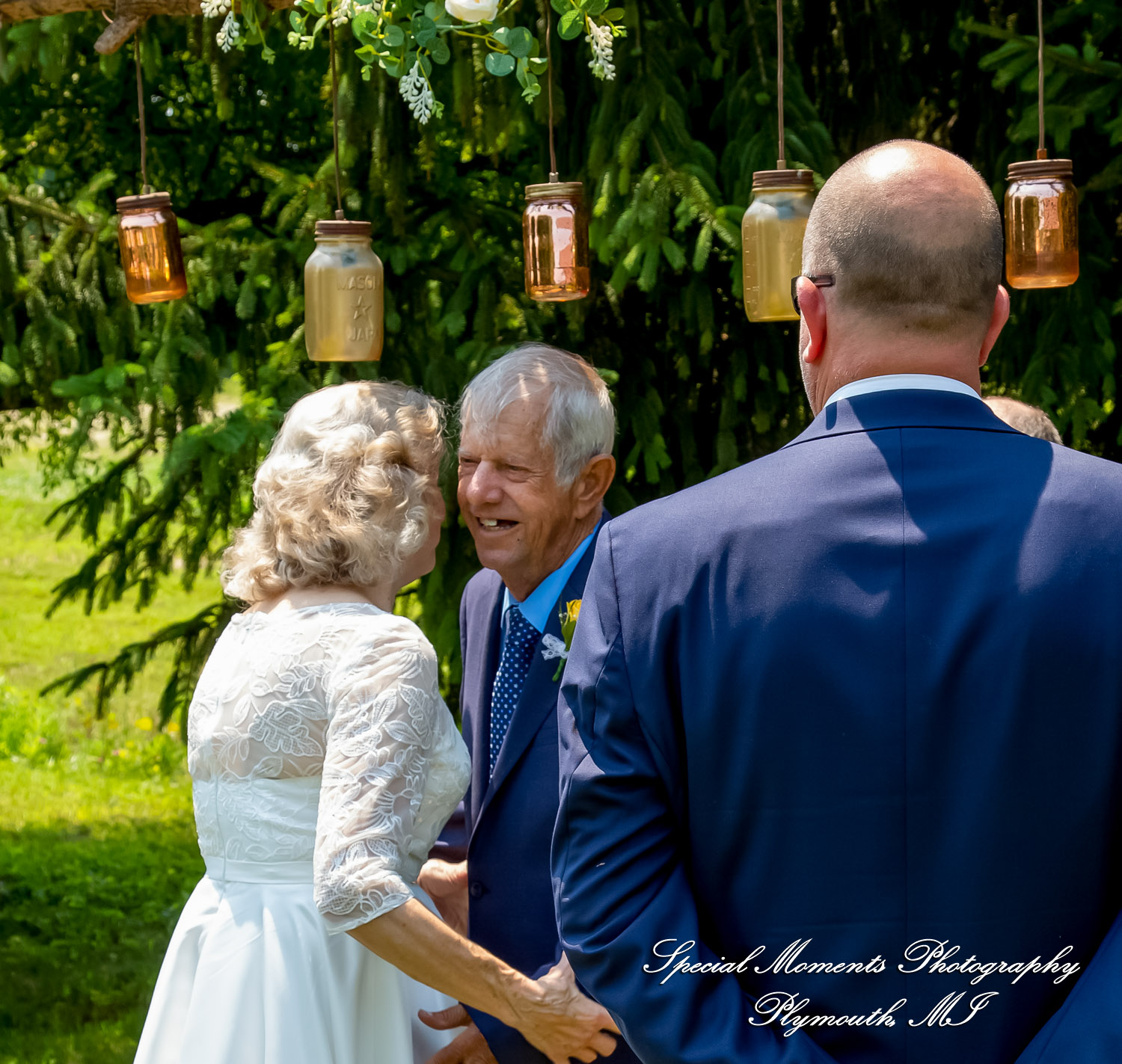 Home wedding Romulus MI photograph