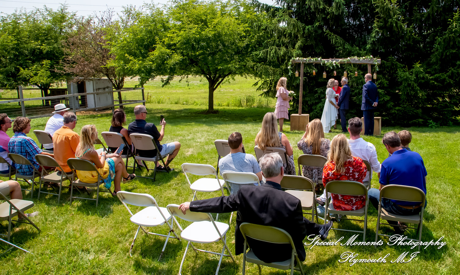 Home wedding Romulus MI photograph