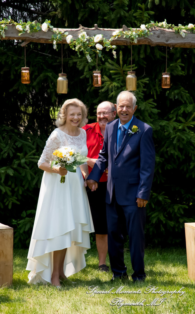 Home wedding Romulus MI photograph