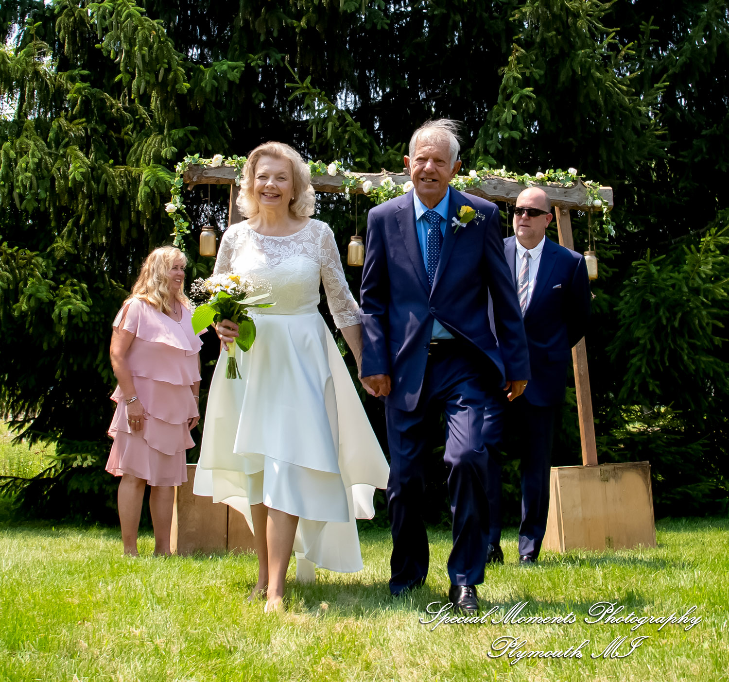 Home wedding Romulus MI photograph