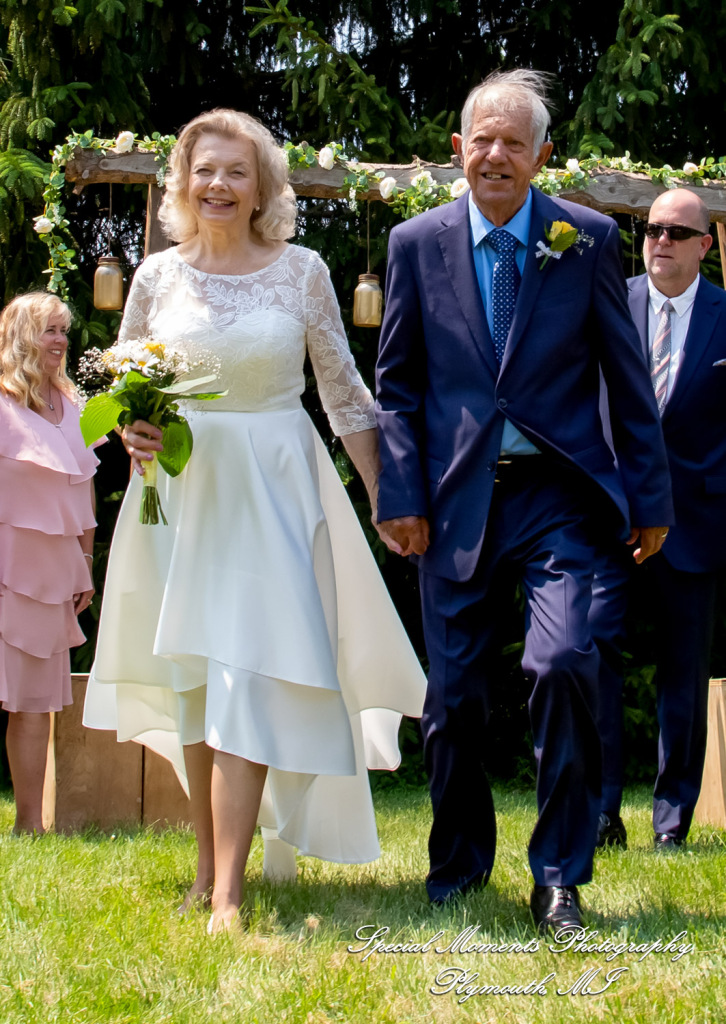 Home wedding Romulus MI photograph