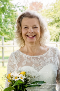 Home wedding Romulus MI photograph