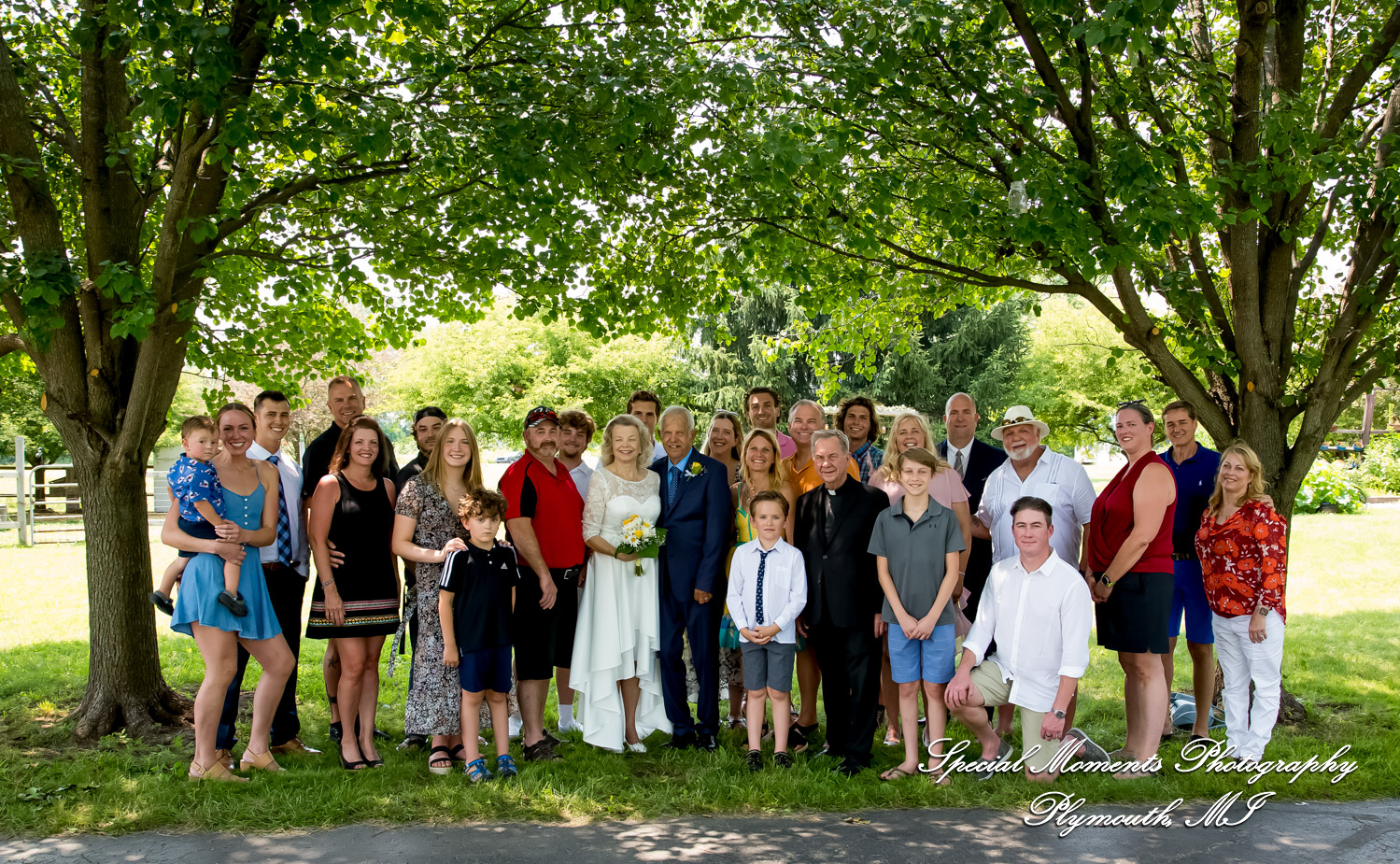 Home wedding Romulus MI photograph