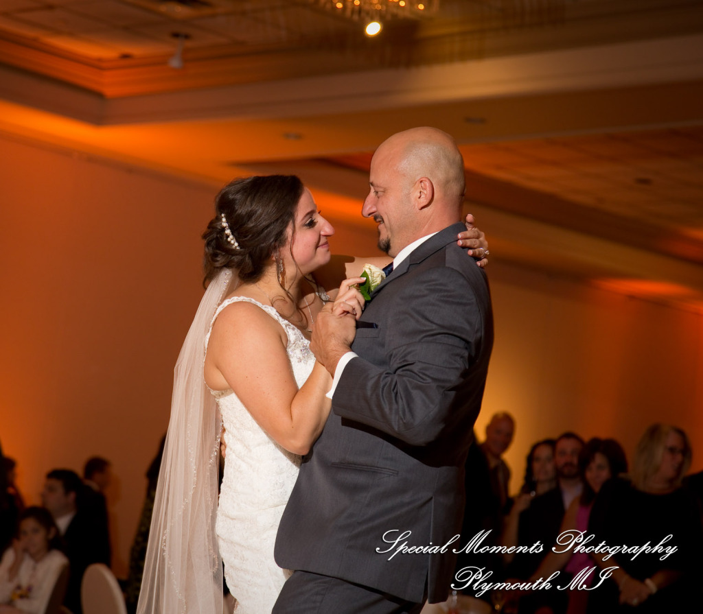 David & Steph at Larsa Palace Banquet Facility Warren MI wedding photograph
