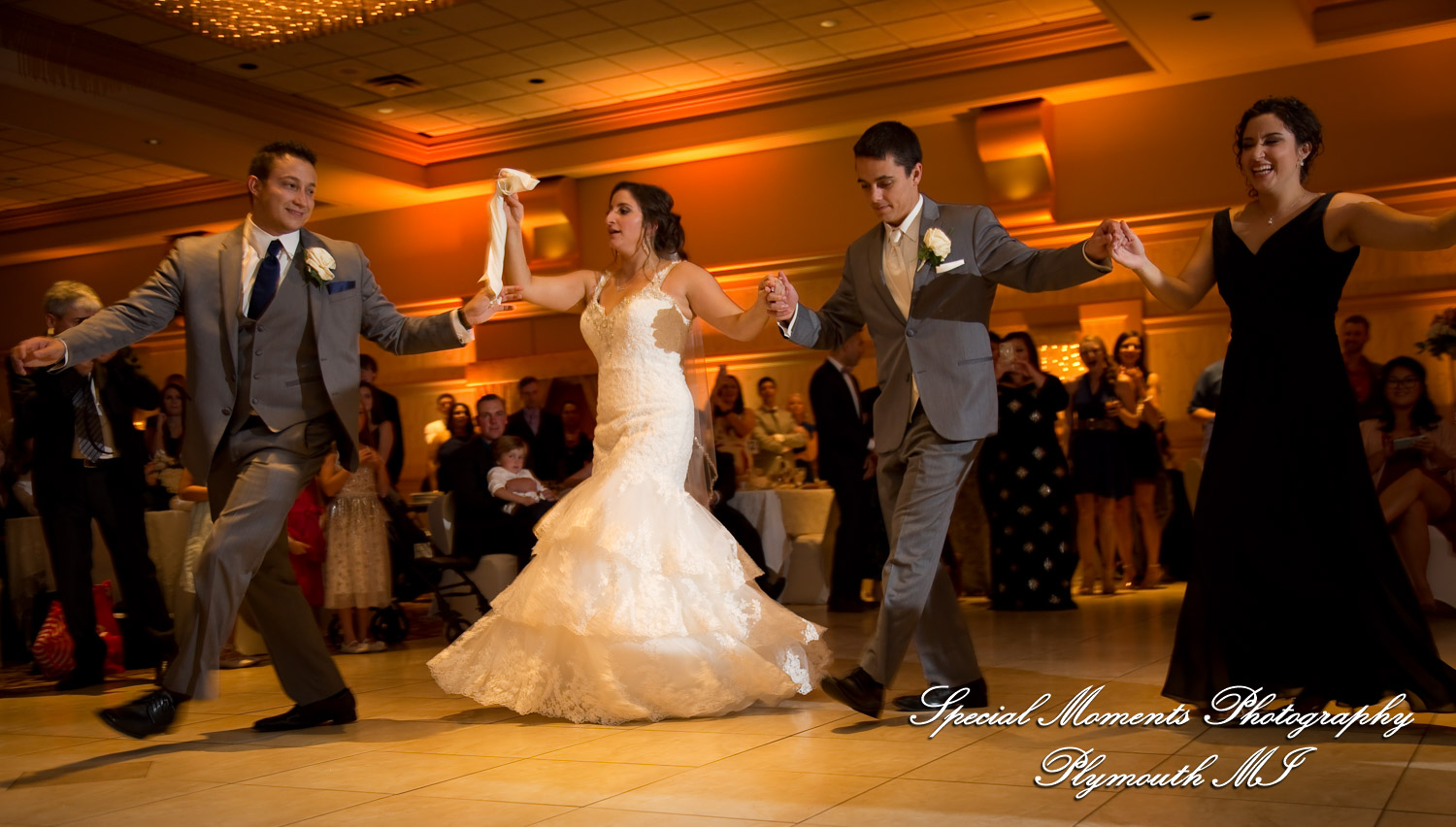 David & Steph at Larsa Palace Banquet Facility Warren MI wedding photograph