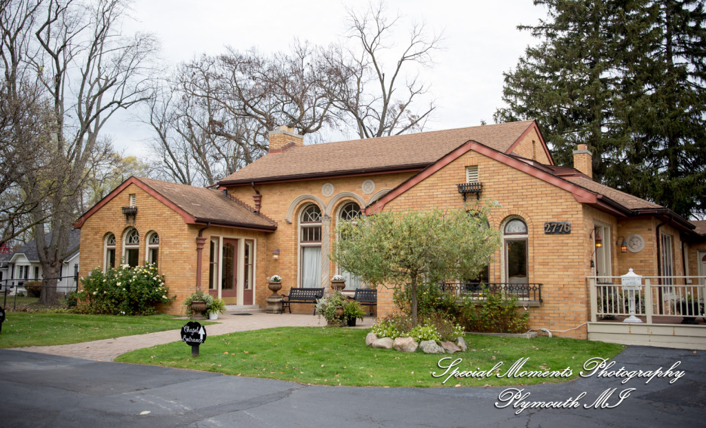 Sarah & Chad at Victoria Wedding Chapel Waterford MI wedding photograph