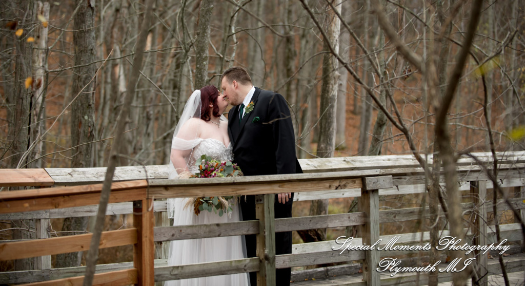 Sarah & Chad at Bloomfield Nature Preserve MI wedding photograph