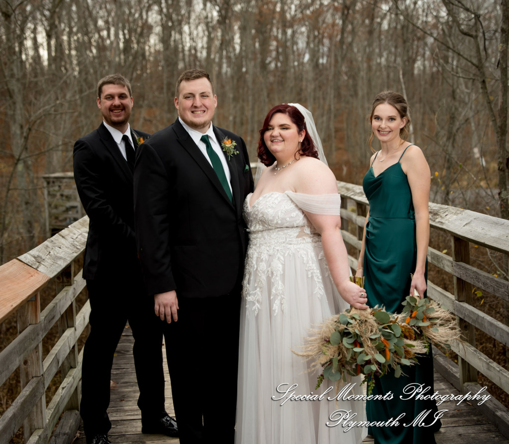 Sarah & Chad at Bloomfield Nature Preserve MI wedding photograph