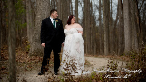 Sarah & Chad at Bloomfield Nature Preserve MI wedding photograph