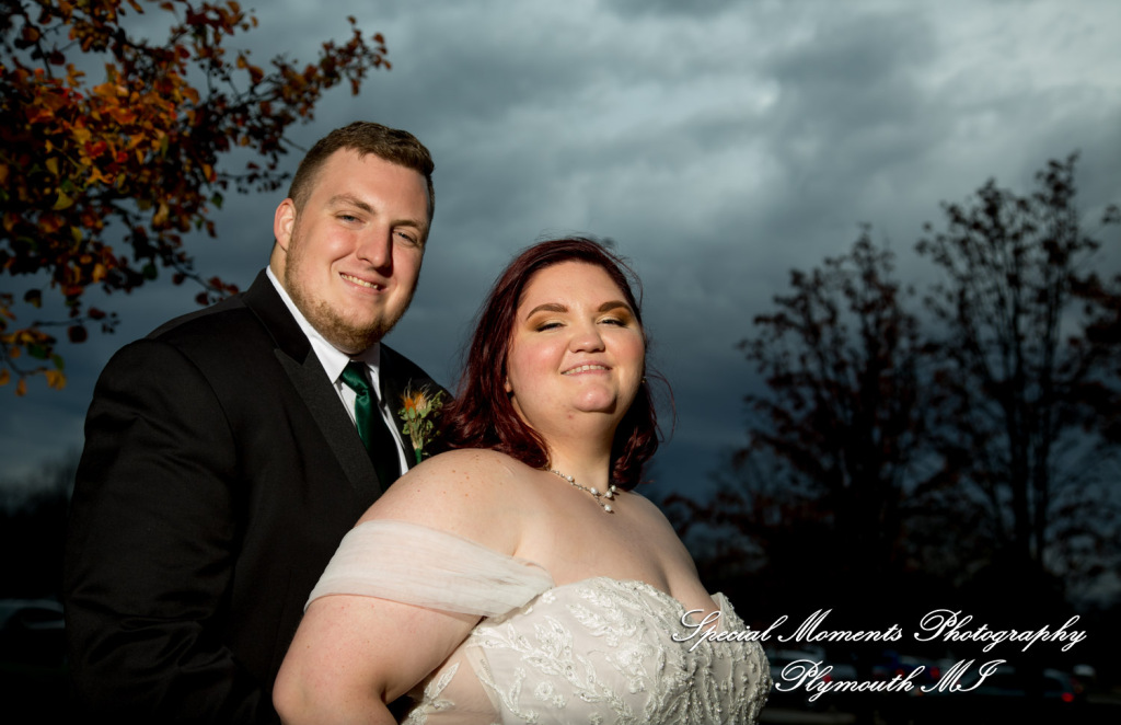Sarah & Chad at Tina's Country House Macomb Township MI wedding photograph