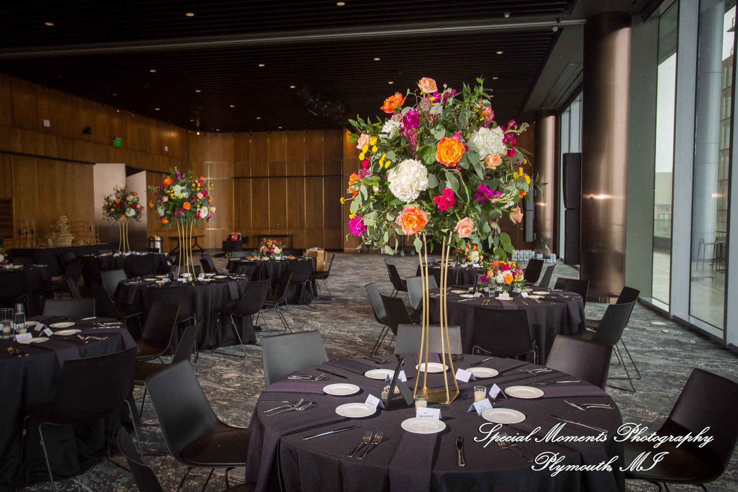 Reanna & Terrance at Elevate at One Campus Martius Detroit MI wedding photograph