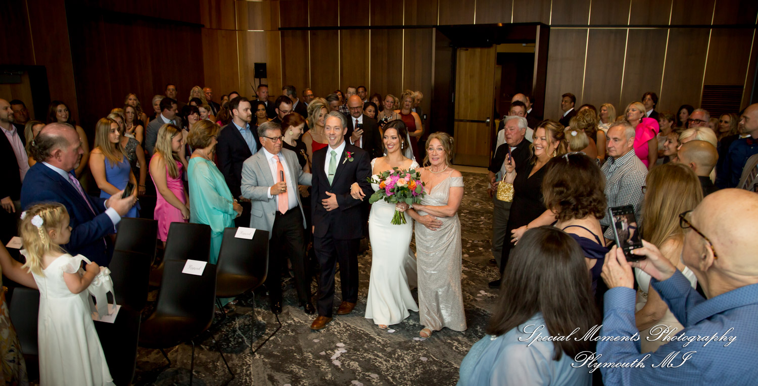 Reanna & Terrance at Elevate at One Campus Martius Detroit MI wedding photograph