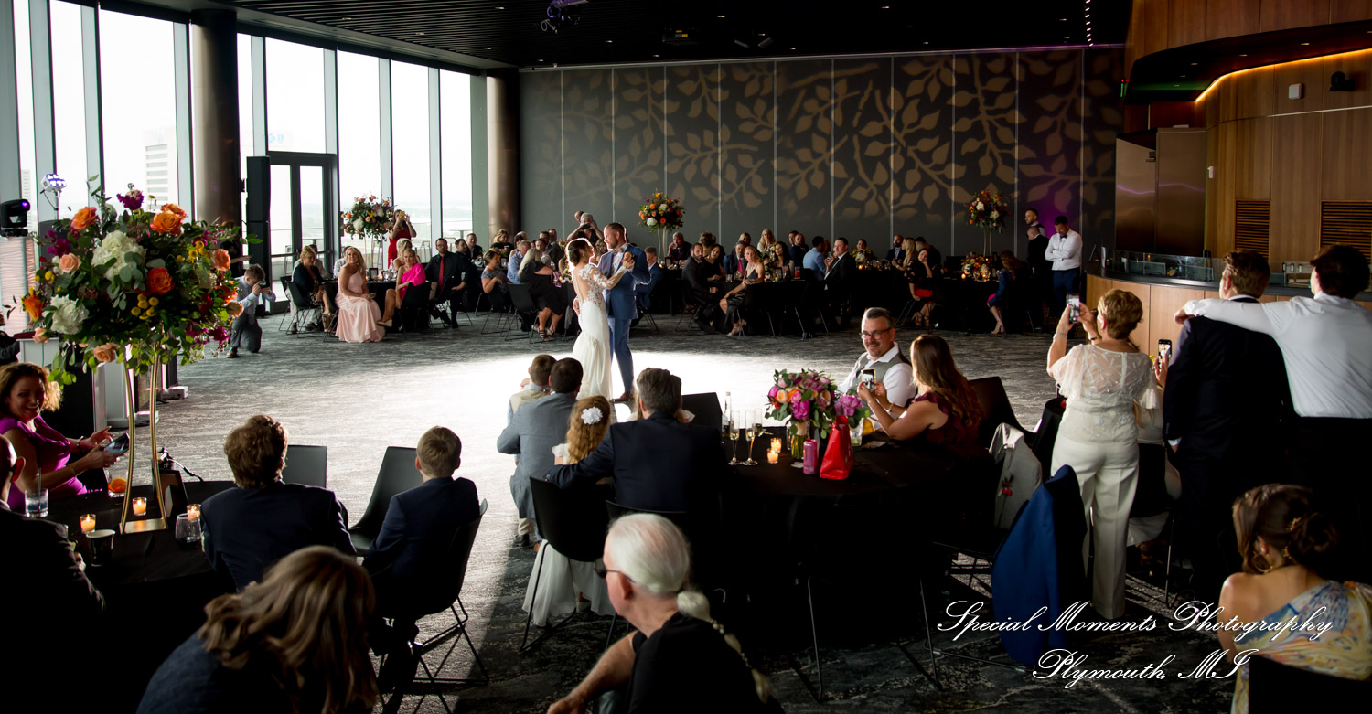Reanna & Terrance at Elevate at One Campus Martius Detroit MI wedding photograph