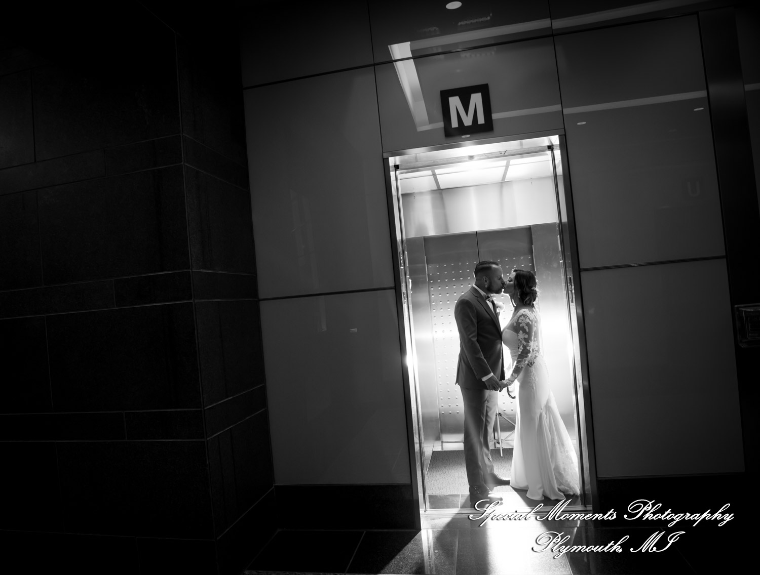 Reanna & Terrance at Elevate at One Campus Martius Detroit MI wedding photograph