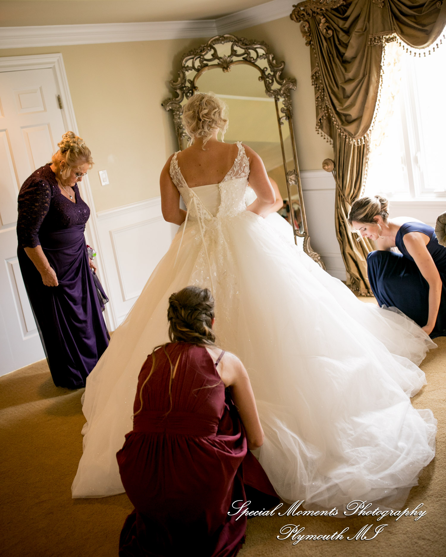 Heather & Cody at White House Wedding Chapel Warren MI wedding photograph