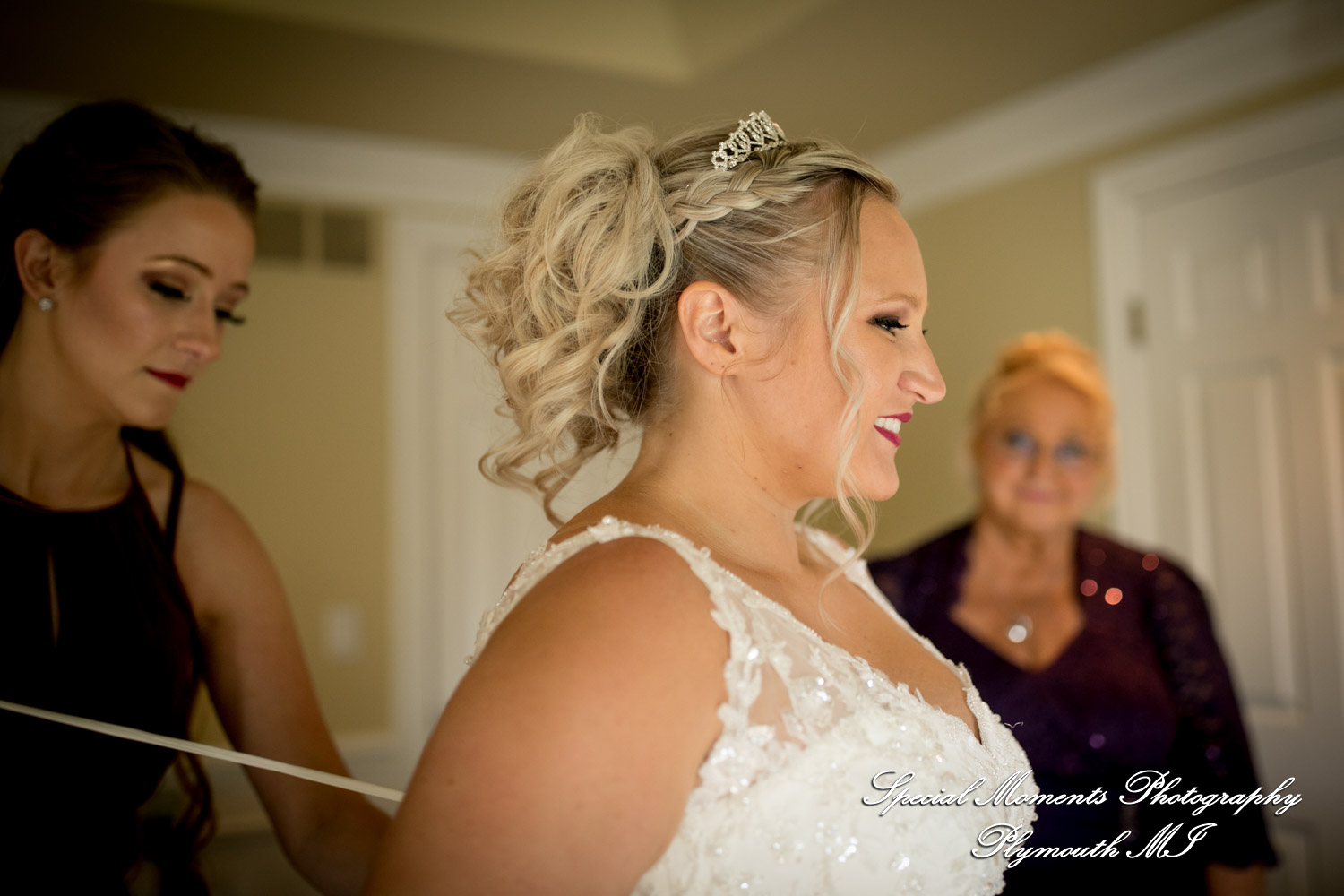 Heather & Cody at White House Wedding Chapel Warren MI wedding photograph