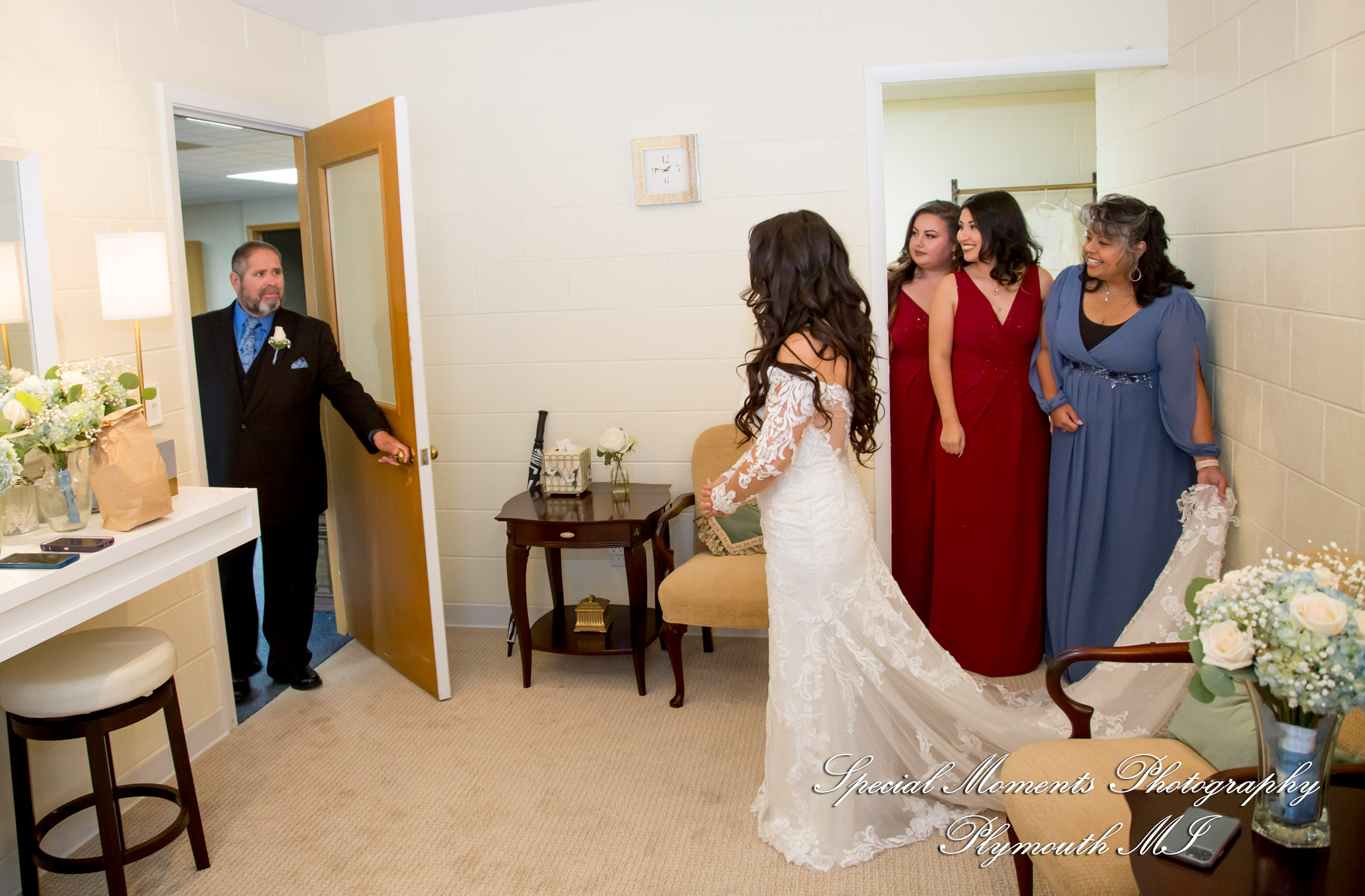 Natasha & Daniel at Orchard Lake Community Church West Bloomfield MI wedding photograph