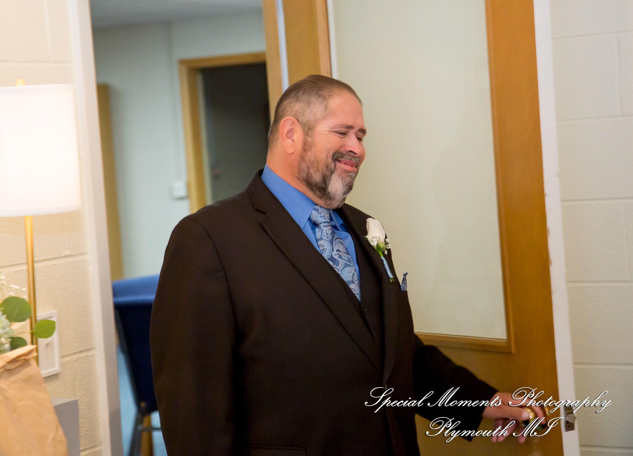 Natasha & Daniel at Orchard Lake Community Church West Bloomfield MI wedding photograph
