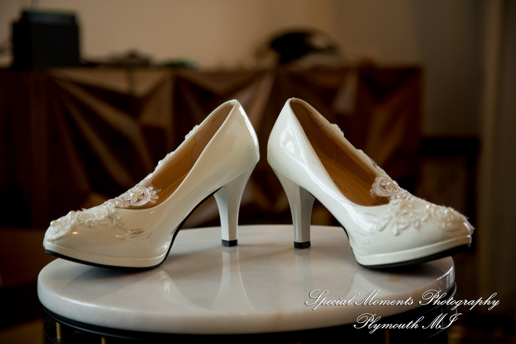 Ashley & Charles at Castle Farms Charlevoix MI wedding photograph