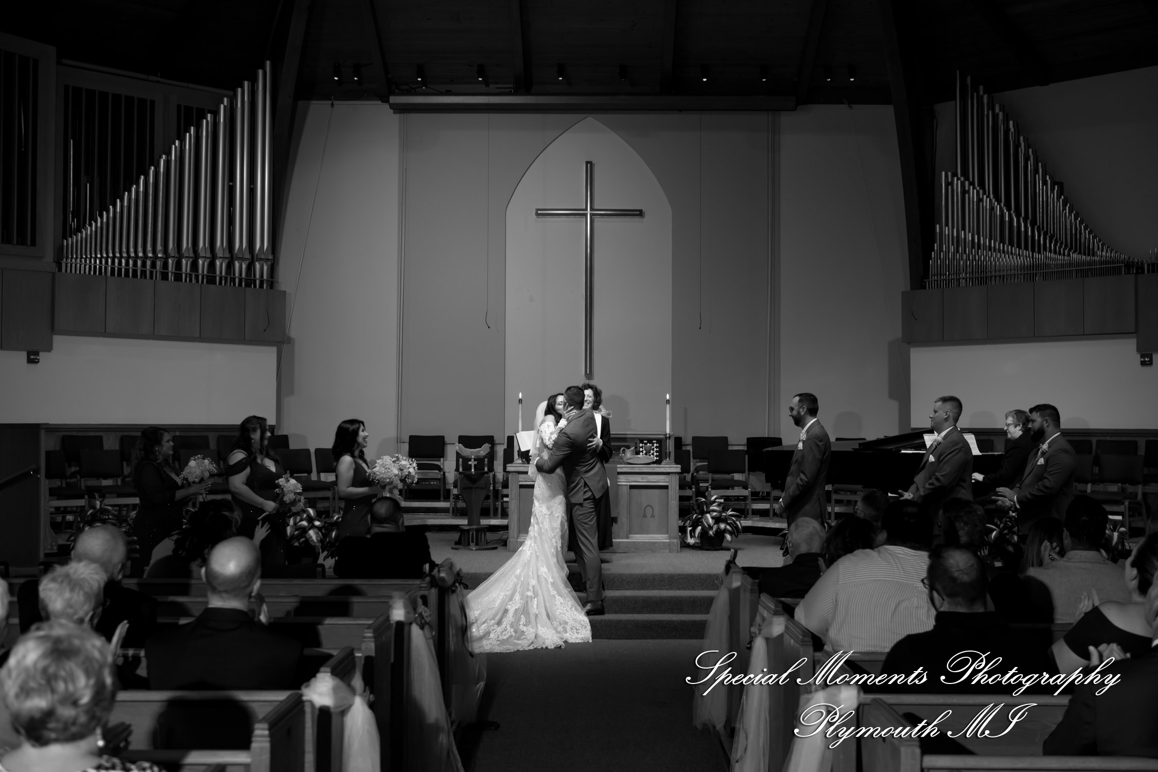 Natasha & Daniel at Orchard Lake Community Church West Bloomfield MI wedding photograph