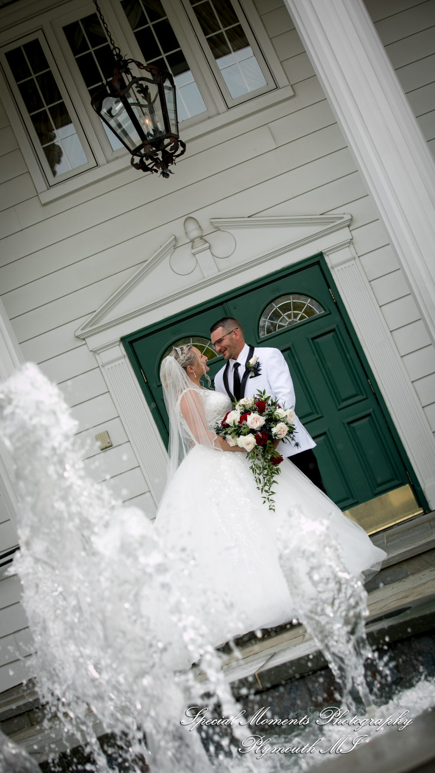 Heather & Cody at White House Wedding Chapel Warren MI wedding photograph