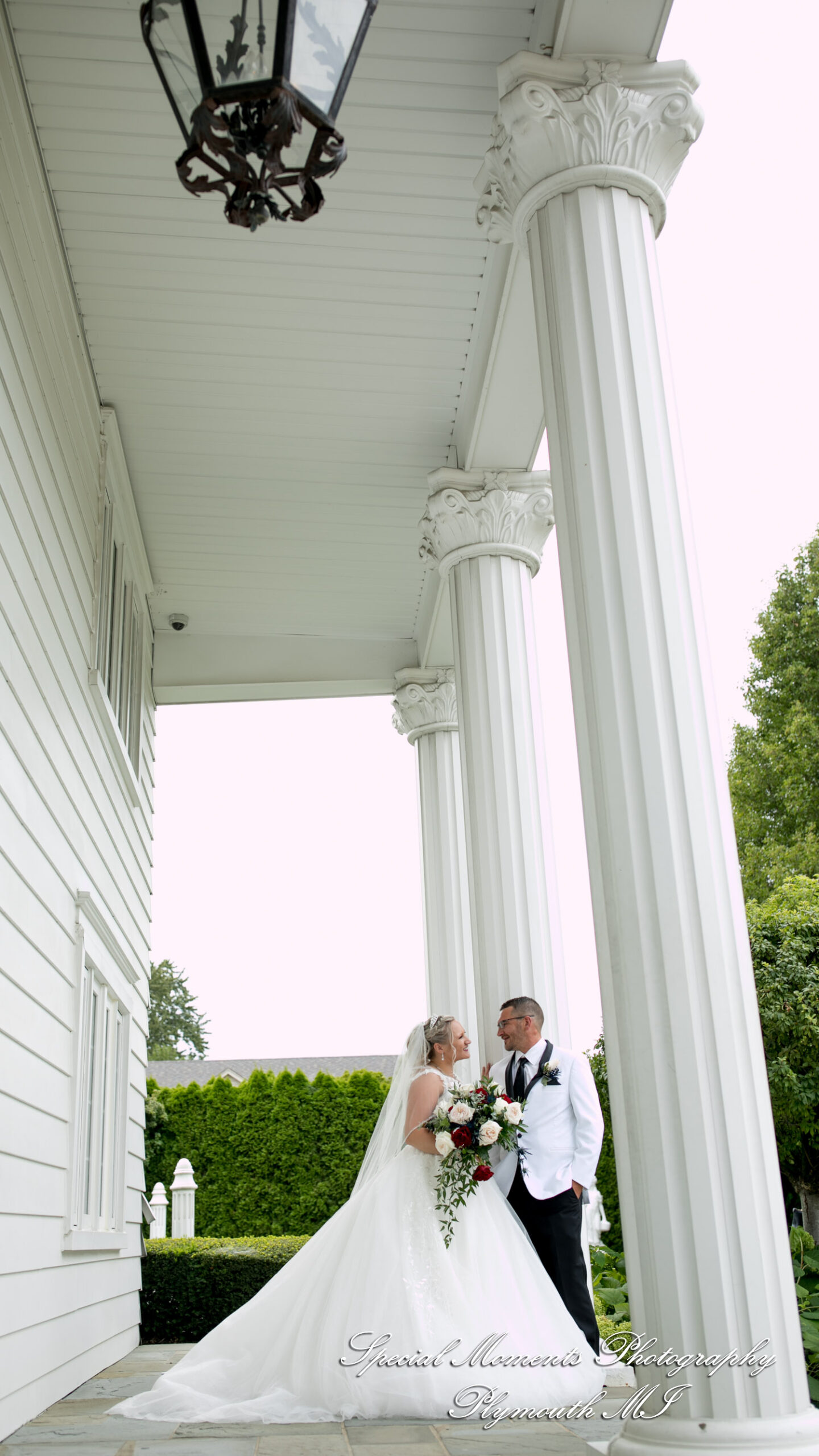 Heather & Cody at White House Wedding Chapel Warren MI wedding photograph