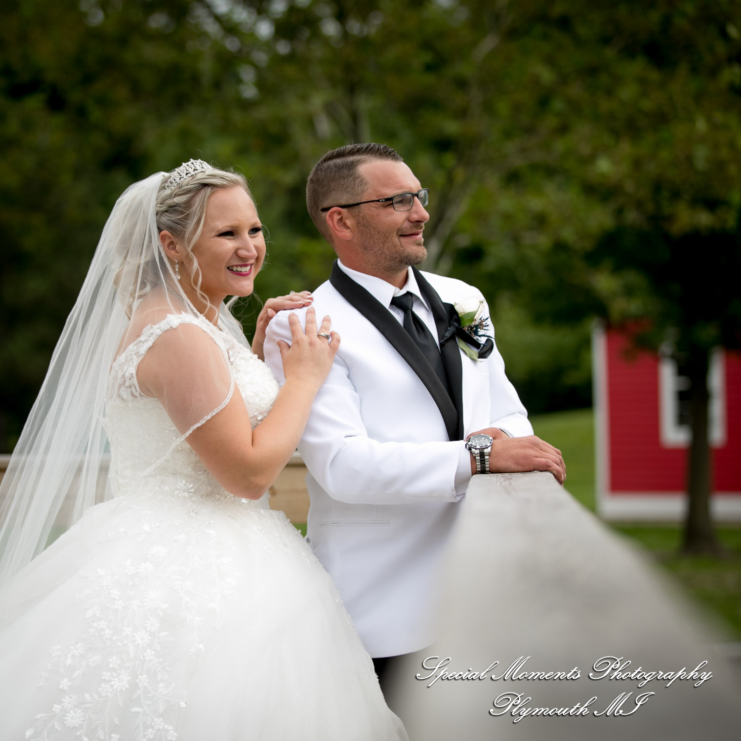 Heather & Cody at Arnaldo's Banquet Center Riverview MI wedding photograph