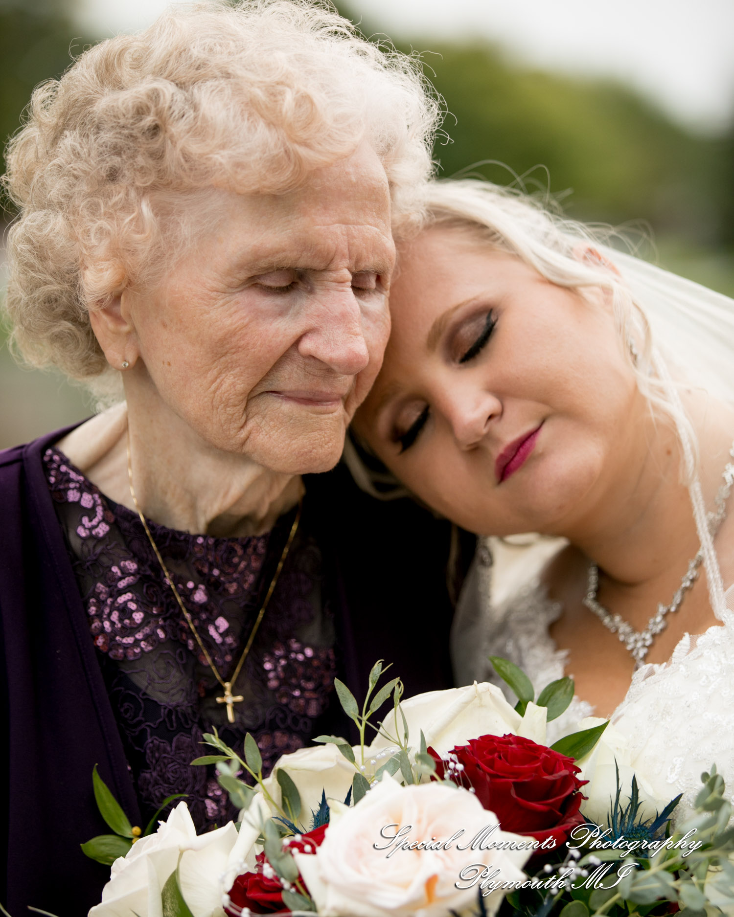 Heather & Cody at Arnaldo's Banquet Center Riverview MI wedding photograph