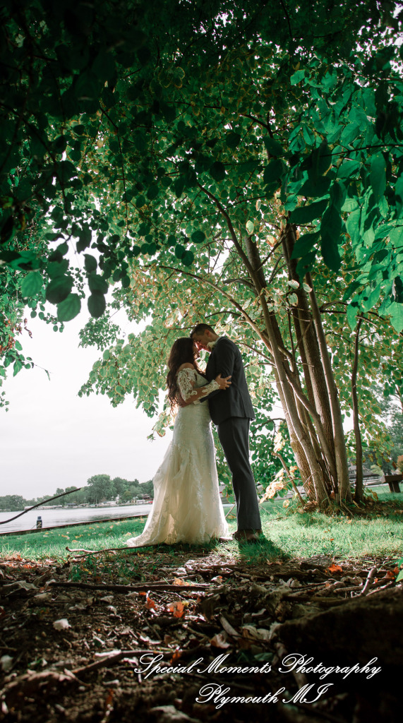 Natasha & Daniel at Sylvan Lake Community Center Sylvan Lake MI wedding photograph