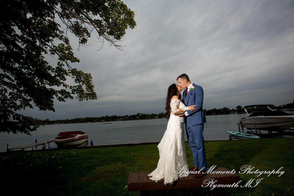 Natasha & Daniel at Sylvan Lake Community Center Sylvan Lake MI wedding photograph