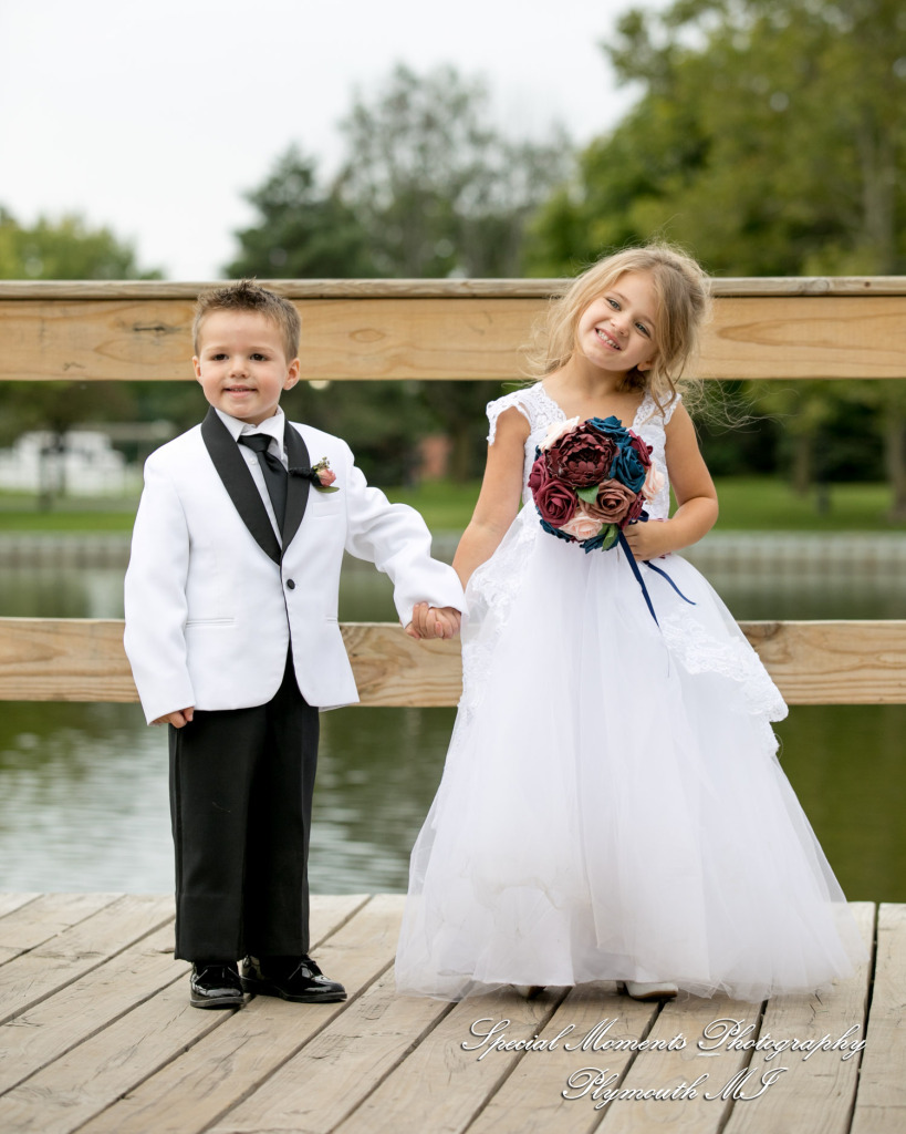 Heather & Cody at Arnaldo's Banquet Center Riverview MI wedding photograph