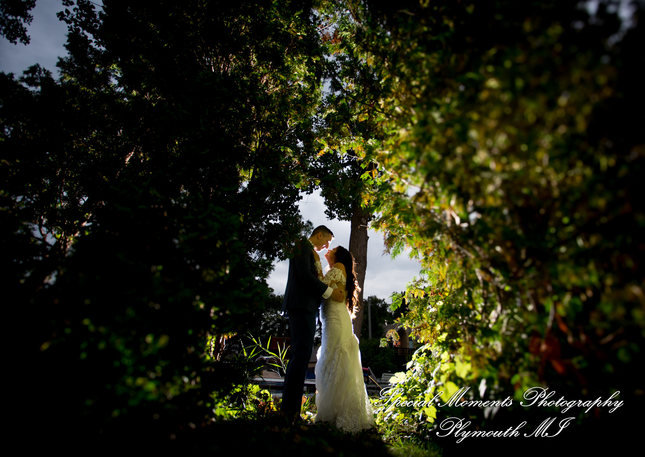 Natasha & Daniel at Sylvan Lake Community Center Sylvan Lake MI wedding photograph