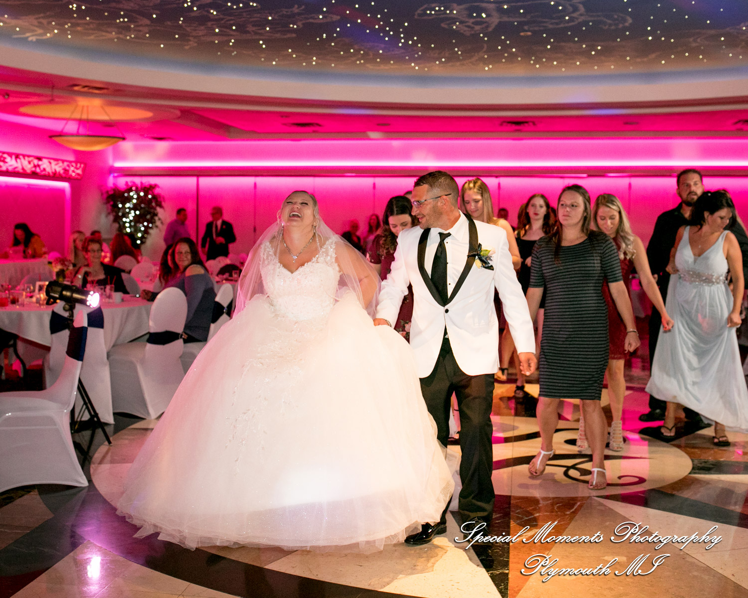 Heather & Cody at Arnaldo's Banquet Center Riverview MI wedding photograph