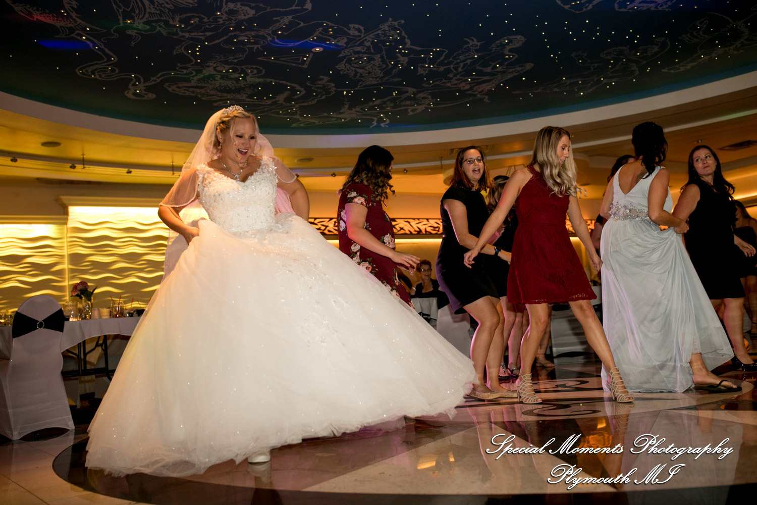 Heather & Cody at Arnaldo's Banquet Center Riverview MI wedding photograph