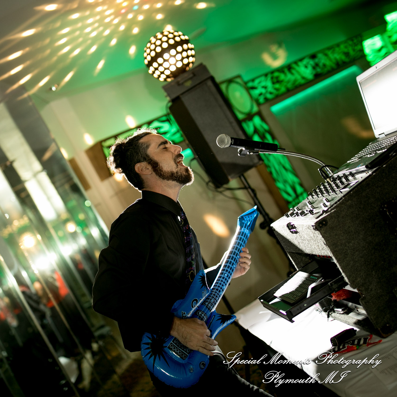 Heather & Cody at Arnaldo's Banquet Center Riverview MI wedding photograph