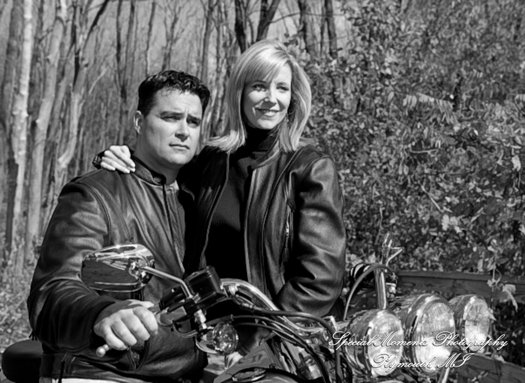Kam & Jim at Robert H Long Park Commerce Twp MI engagement photograph