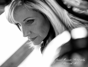 Kam & Jim at Robert H Long Park Commerce Twp MI engagement photograph