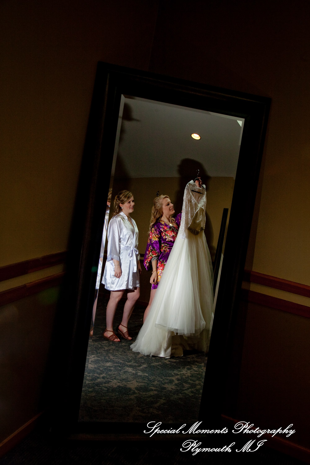Kristen & Kyle at Stonebridge Golf Club Ann Arbor MI wedding photograph