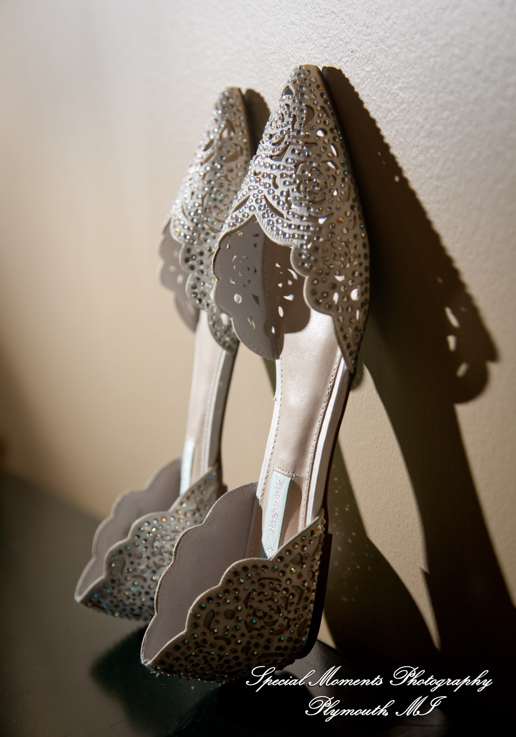 Kristen & Kyle at Stonebridge Golf Club Ann Arbor MI wedding photograph