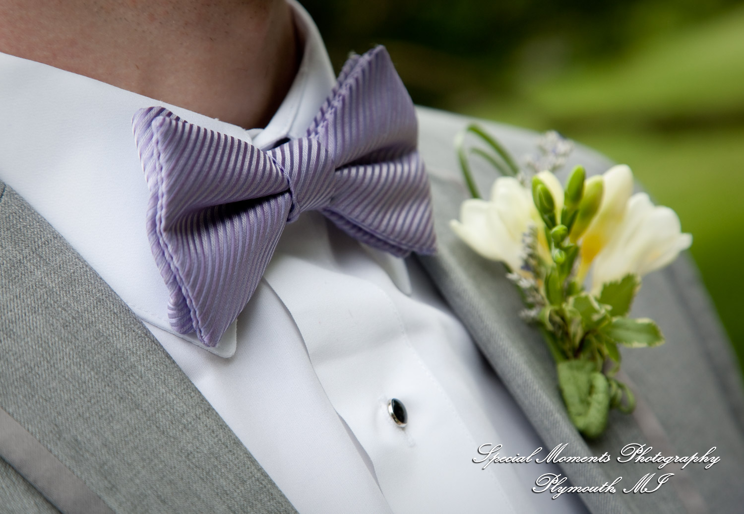 Kristen & Kyle at Stonebridge Golf Club Ann Arbor MI wedding photograph