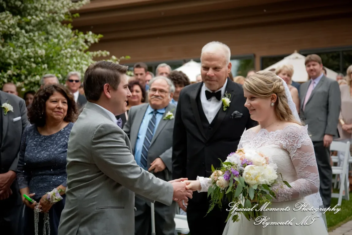 Kristen & Kyle Stonebridge Golf Club Ann Arbor MI wedding photograph