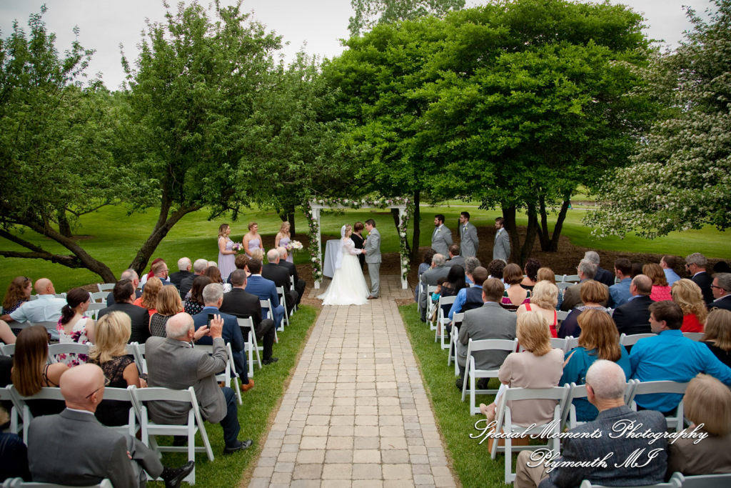Kristen & Kyle at Stonebridge Golf Club Ann Arbor MI wedding photograph