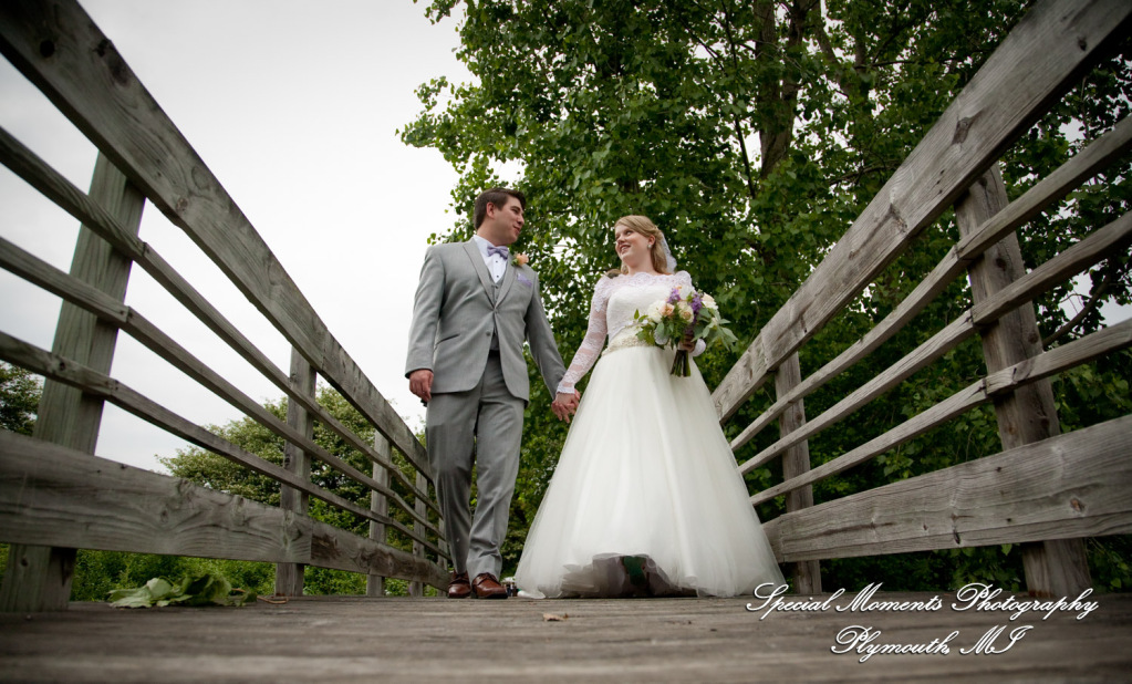 Kristen & Kyle at Stonebridge Golf Club Ann Arbor MI wedding photograph