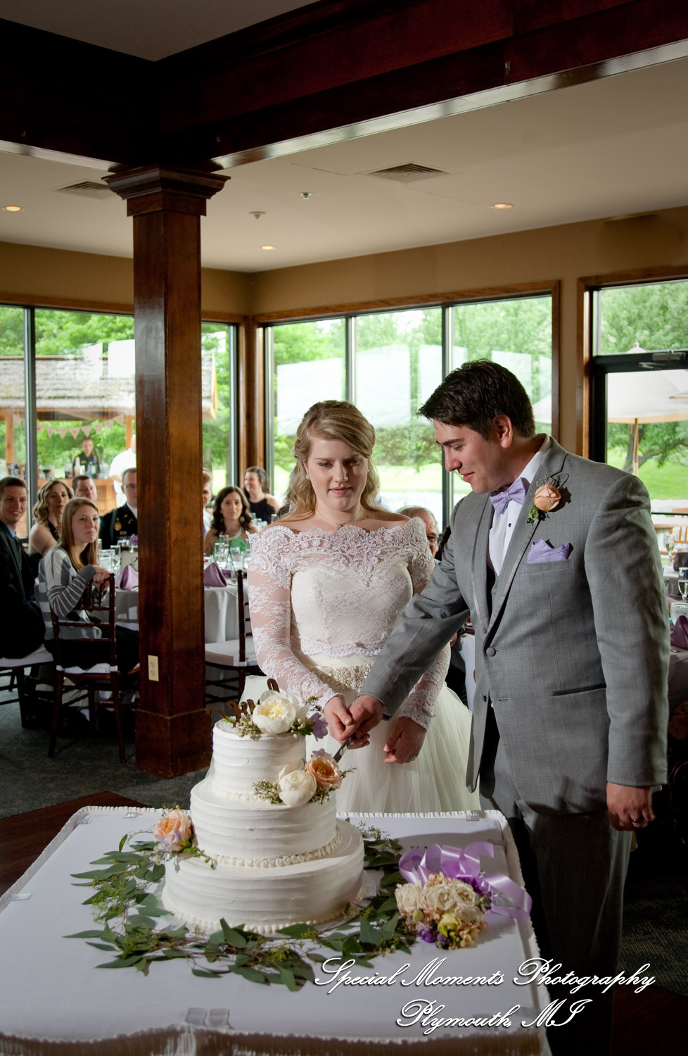 Kristen & Kyle at Stonebridge Golf Club Ann Arbor MI wedding photograph