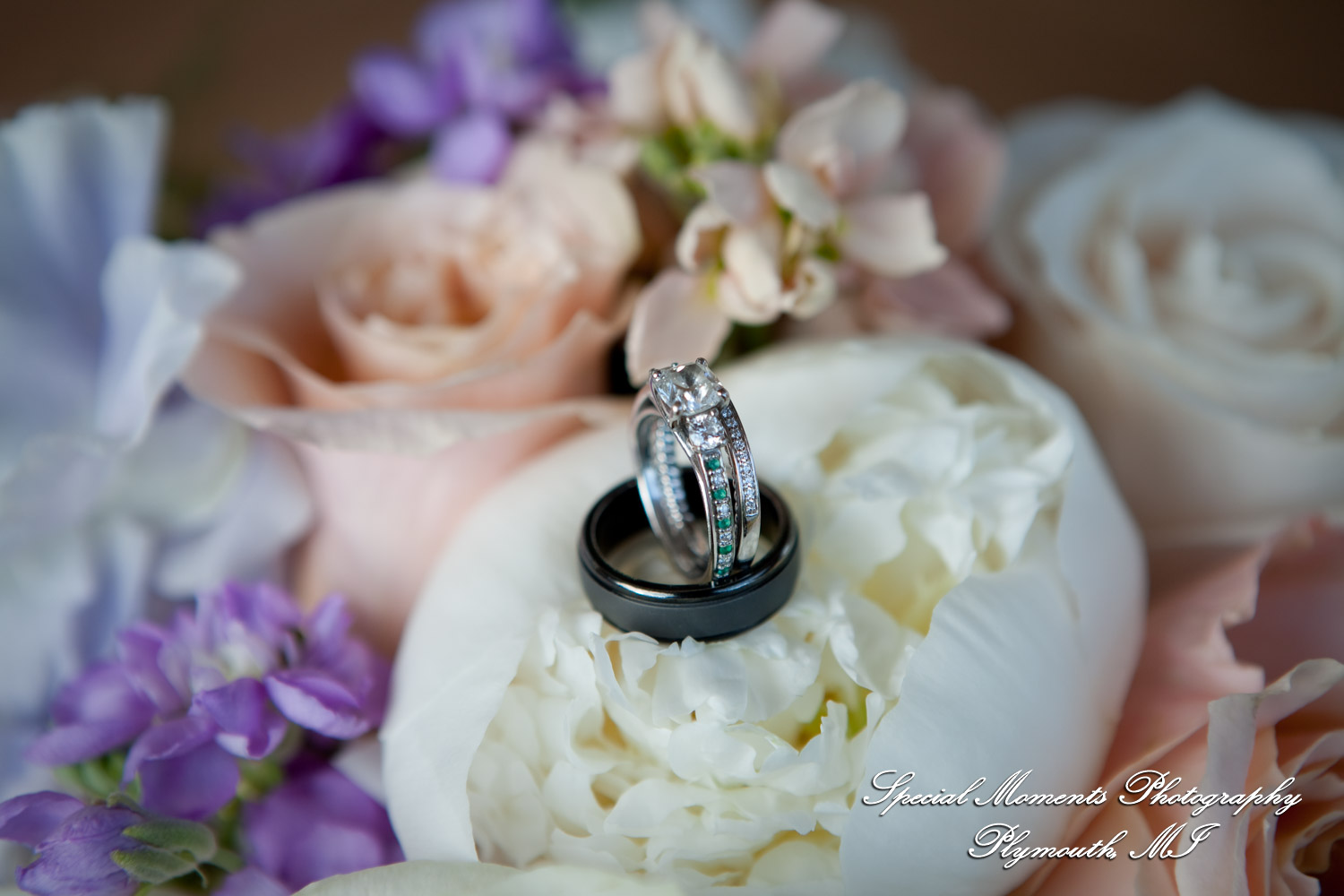Kristen & Kyle at Stonebridge Golf Club Ann Arbor MI wedding photograph