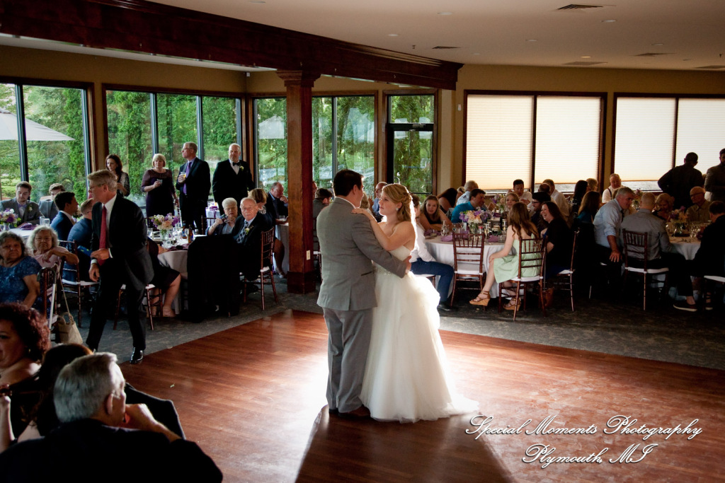 Kristen & Kyle at Stonebridge Golf Club Ann Arbor MI wedding photograph