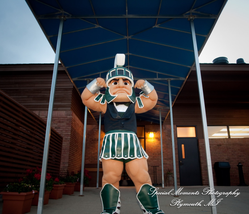 Kristen & Kyle at Stonebridge Golf Club Ann Arbor MI wedding photograph